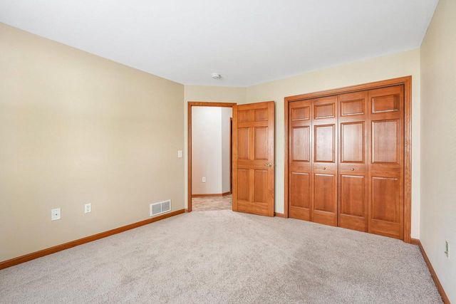 W241N5694 Birchwood LANE, Sussex, WI 53089