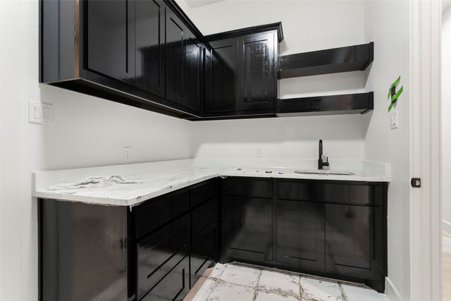 4040 Overlook Way, Weatherford, TX 76085