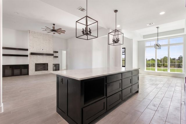 4040 Overlook Way, Weatherford, TX 76085