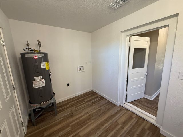 705 E 9th Street, Coleman, TX 76834