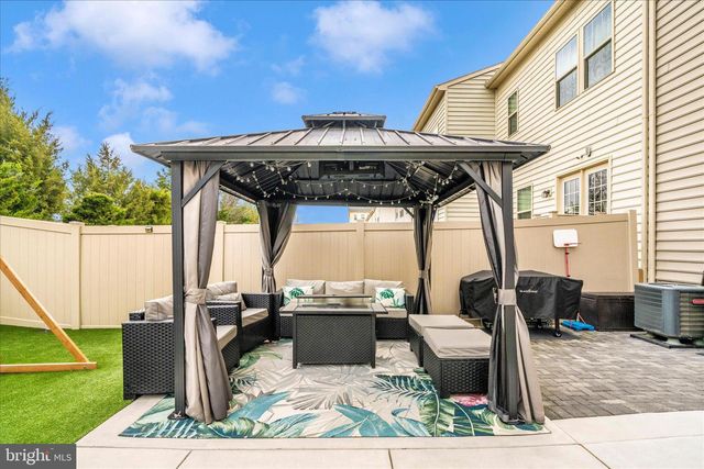 6017 ETTERBEEK ST, Ijamsville, MD 21754