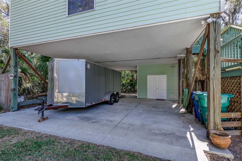 Image 11 of property listing at 4099 N LIDA POINT, Crystal River, FL 34428