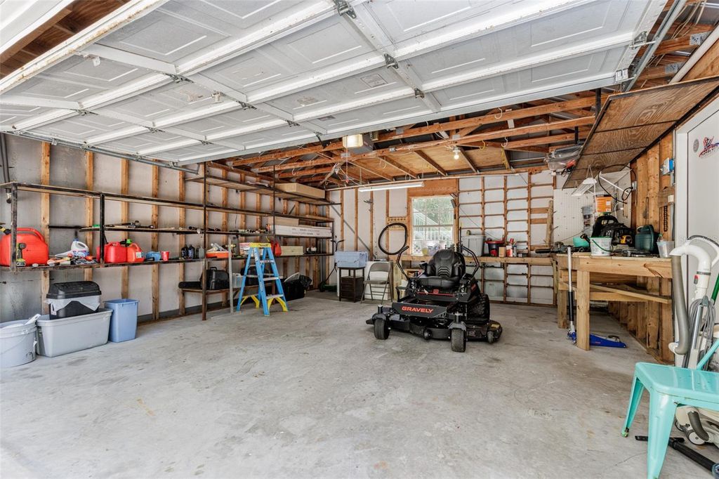 Image 26 of property listing at 4099 N LIDA POINT, Crystal River, FL 34428