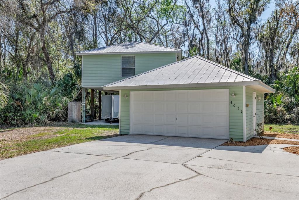 Image 7 of property listing at 4099 N LIDA POINT, Crystal River, FL 34428