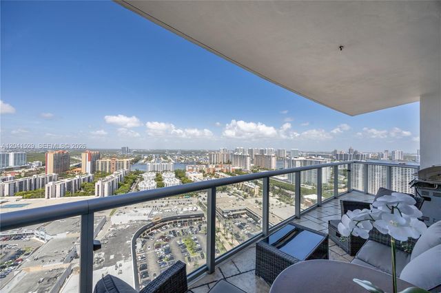 17001 Collins Avenue 3005, Sunny Isles Beach, FL 33160
