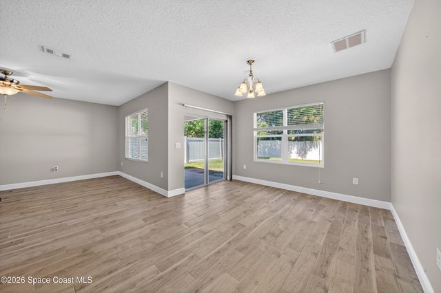 2062 Elkins Point Point, Melbourne, FL 32935