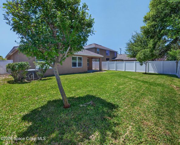 2062 Elkins Point Point, Melbourne, FL 32935