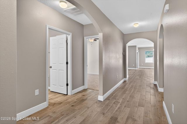 2062 Elkins Point Point, Melbourne, FL 32935