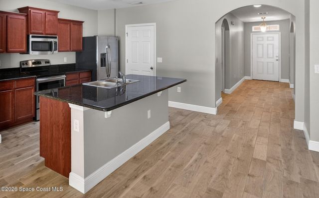 2062 Elkins Point Point, Melbourne, FL 32935