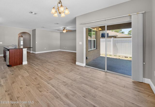 2062 Elkins Point Point, Melbourne, FL 32935