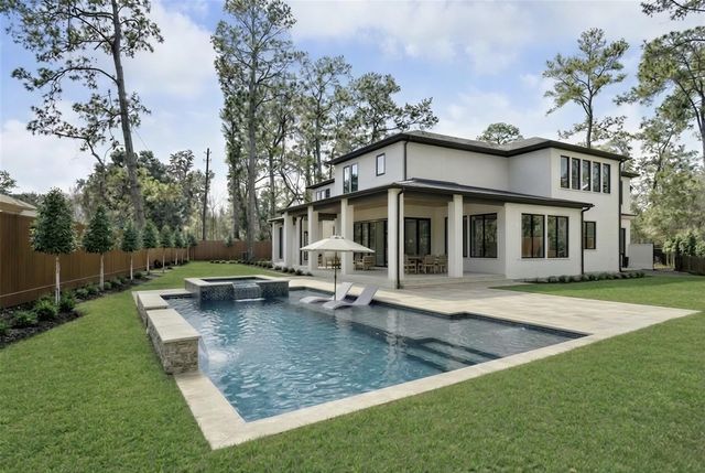 710 Glen Echo Lane, Hedwig Village, TX 77024