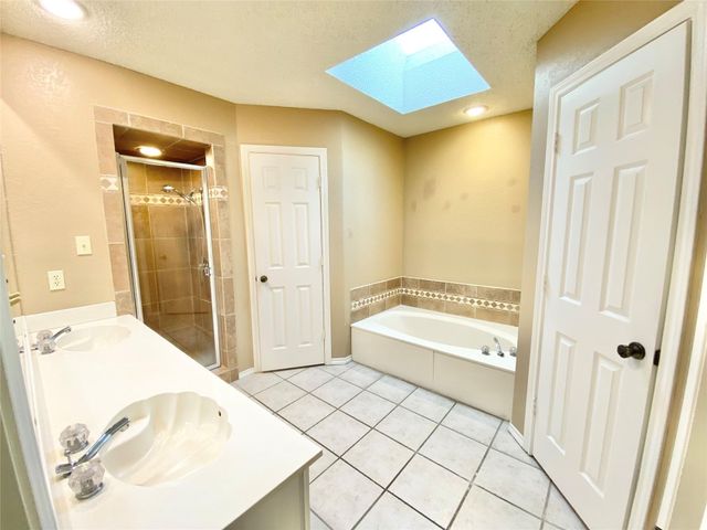 5714 Louise Way Drive, Arlington, TX 76017