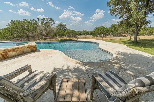 178 CONCHO LN, Boerne, TX 78006