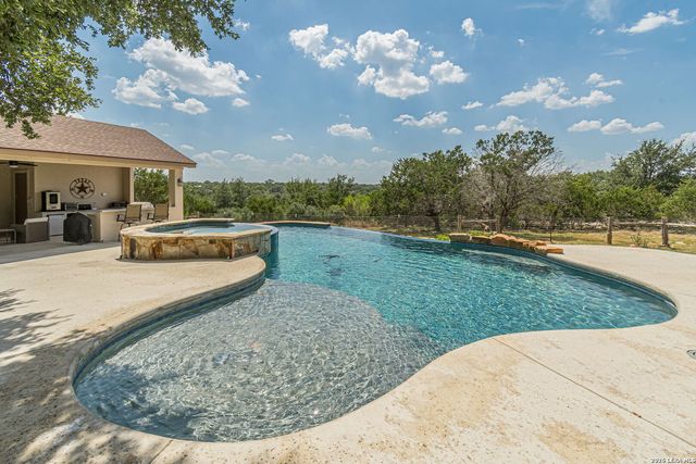 178 CONCHO LN, Boerne, TX 78006