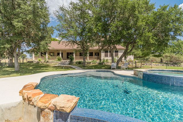 178 CONCHO LN, Boerne, TX 78006