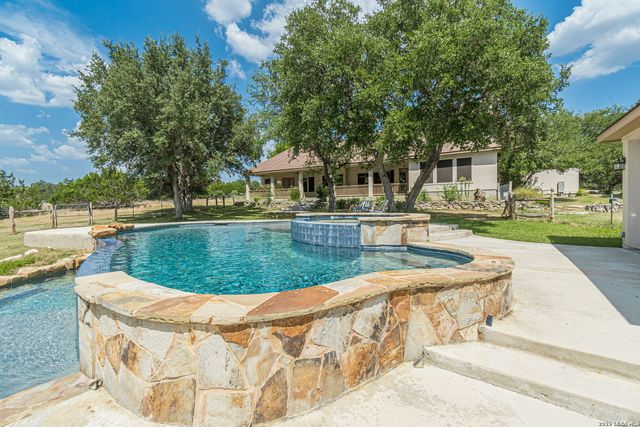 178 CONCHO LN, Boerne, TX 78006