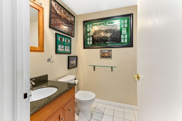 221 Oak Street 4-31, Brockton, MA 02301