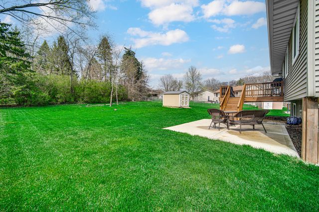 3113 Devonshire Circle, Crown Point, IN 46307