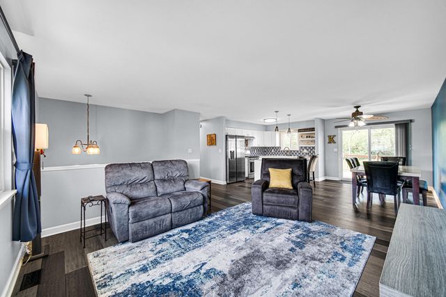 3113 Devonshire Circle, Crown Point, IN 46307