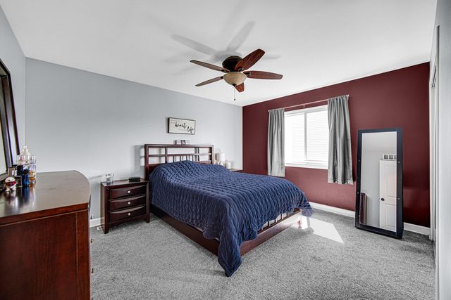 3113 Devonshire Circle, Crown Point, IN 46307