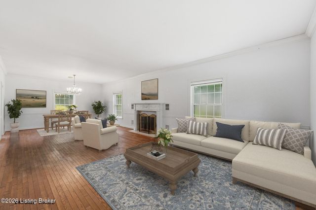 5523 Apache Rd, Louisville, KY 40207