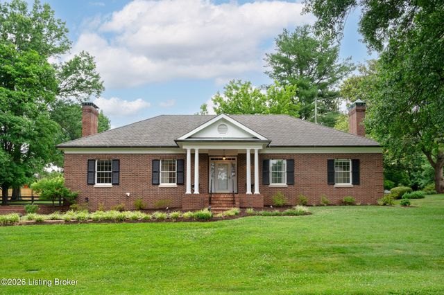5523 Apache Rd, Louisville, KY 40207