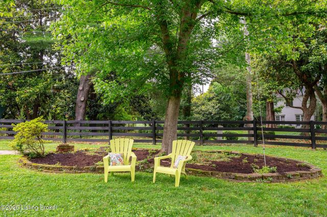 5523 Apache Rd, Louisville, KY 40207