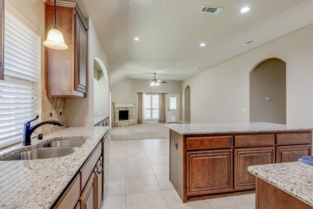1002 Star Grass Drive, Mansfield, TX 76063