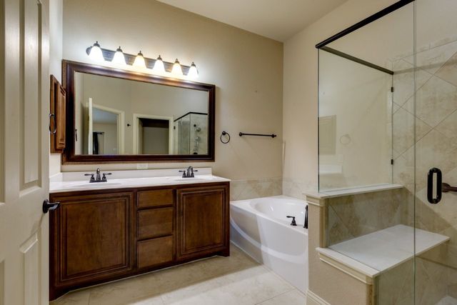 1002 Star Grass Drive, Mansfield, TX 76063