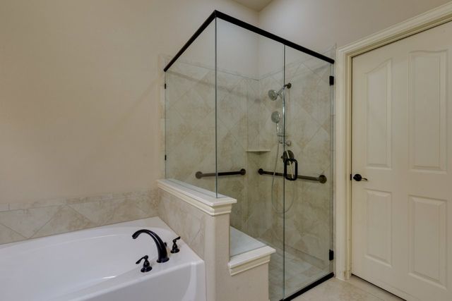 1002 Star Grass Drive, Mansfield, TX 76063