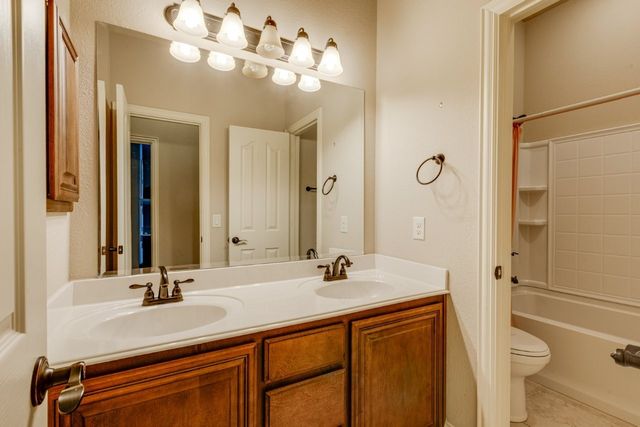 1002 Star Grass Drive, Mansfield, TX 76063