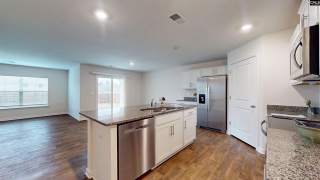 137 Glenshire Drive, Lugoff, SC 29078