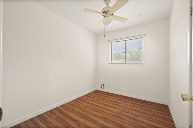 1332 Harrison Lane, Hurst, TX 76053