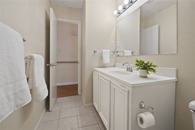 1332 Harrison Lane, Hurst, TX 76053