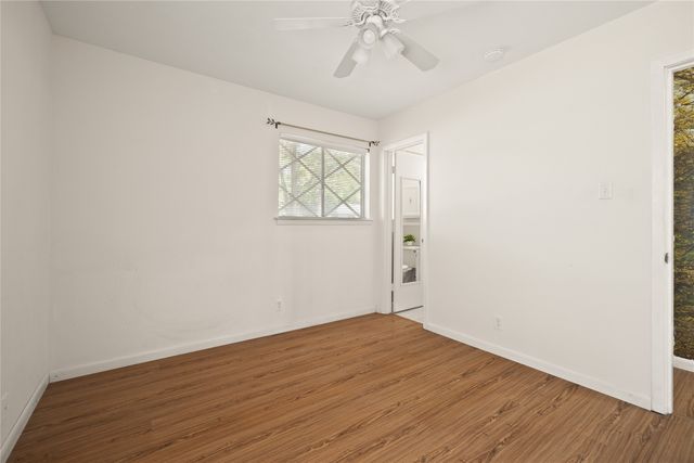 1332 Harrison Lane, Hurst, TX 76053