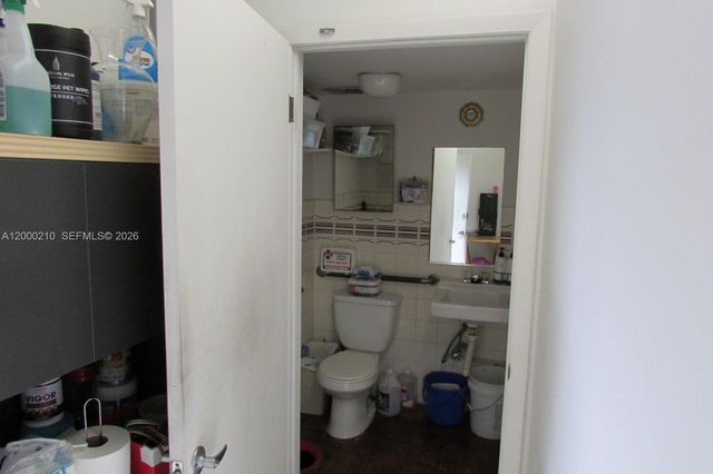 4330 SW 8th St, Coral Gables, FL 33134