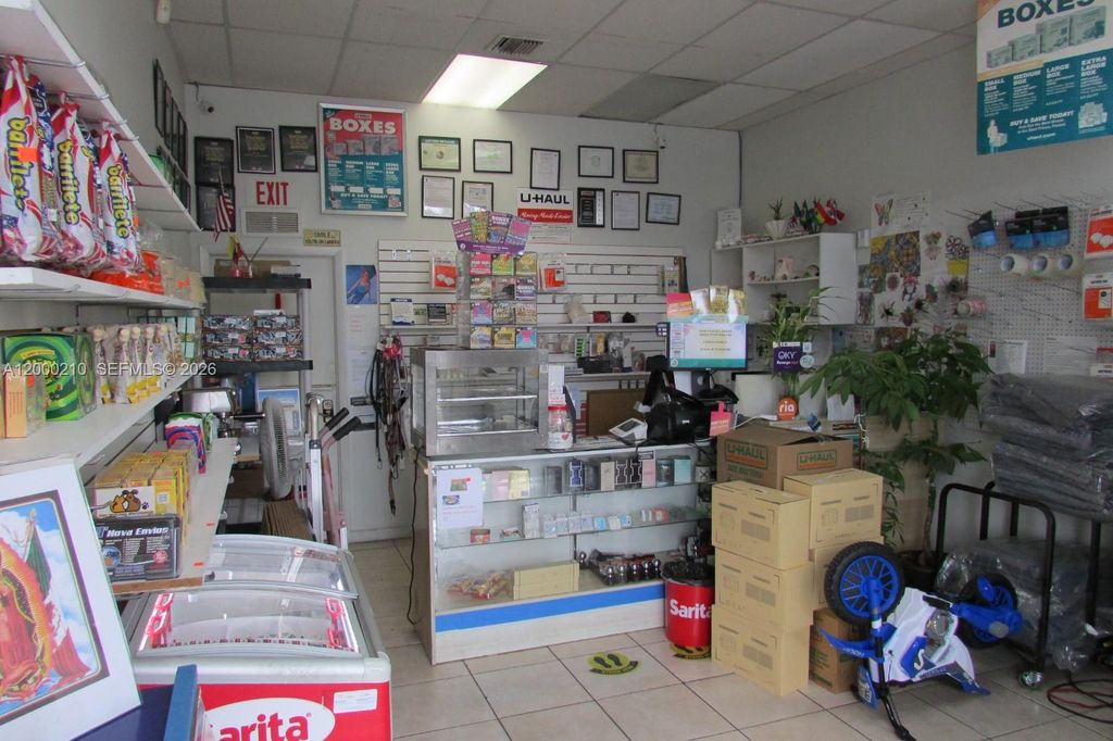 4330 SW 8th St, Coral Gables, FL 33134