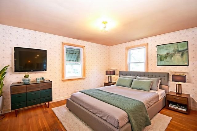 81 Livoli Ave, Braintree, MA 02184