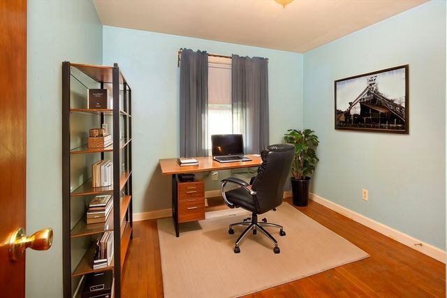 81 Livoli Ave, Braintree, MA 02184