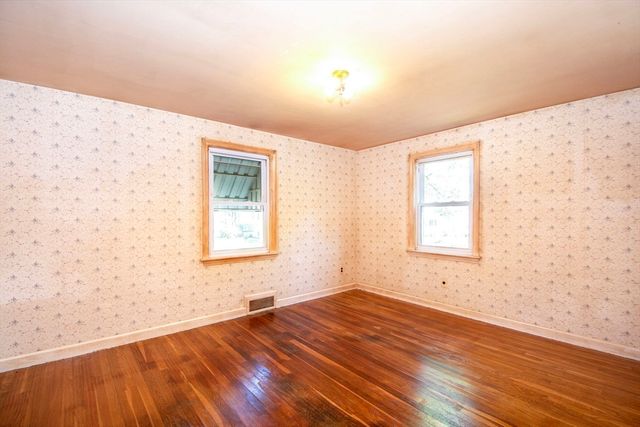 81 Livoli Ave, Braintree, MA 02184