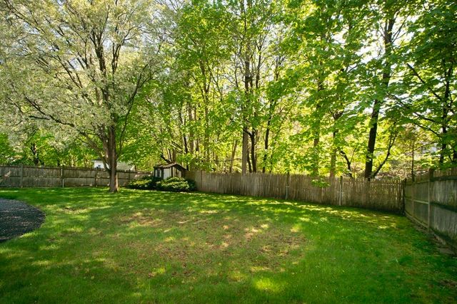 81 Livoli Ave, Braintree, MA 02184