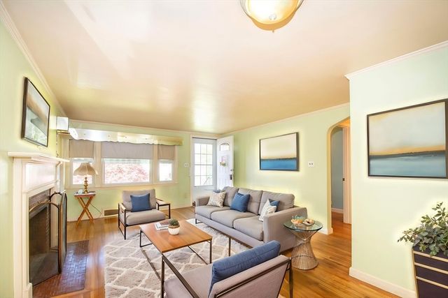 81 Livoli Ave, Braintree, MA 02184