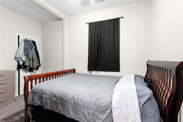 1120 Splitlog Avenue, Kansas City, KS 66102