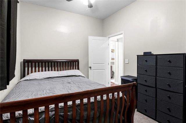 1120 Splitlog Avenue, Kansas City, KS 66102