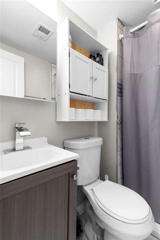 1120 Splitlog Avenue, Kansas City, KS 66102