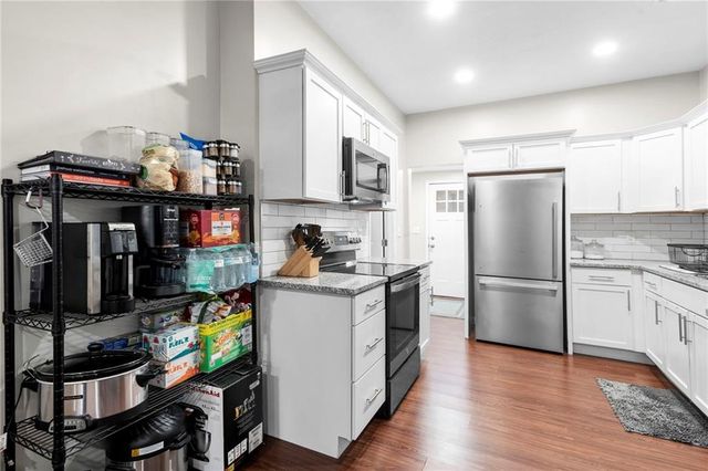 1120 Splitlog Avenue, Kansas City, KS 66102