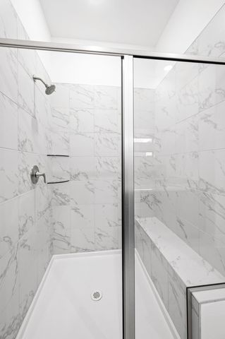 701 Harpeth Knoll Ct, Nashville, TN 37221