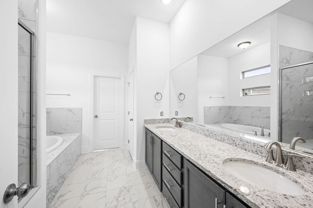 701 Harpeth Knoll Ct, Nashville, TN 37221