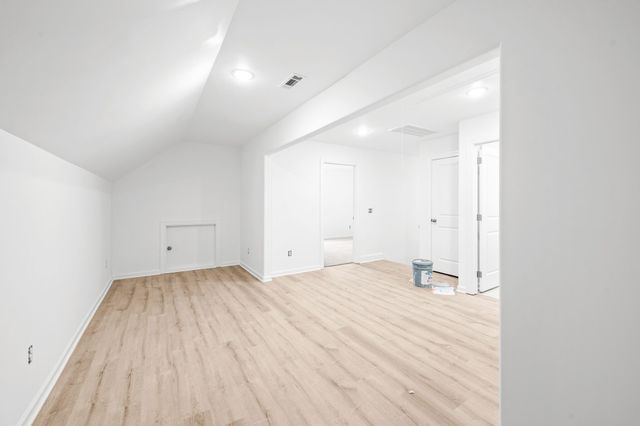 701 Harpeth Knoll Ct, Nashville, TN 37221