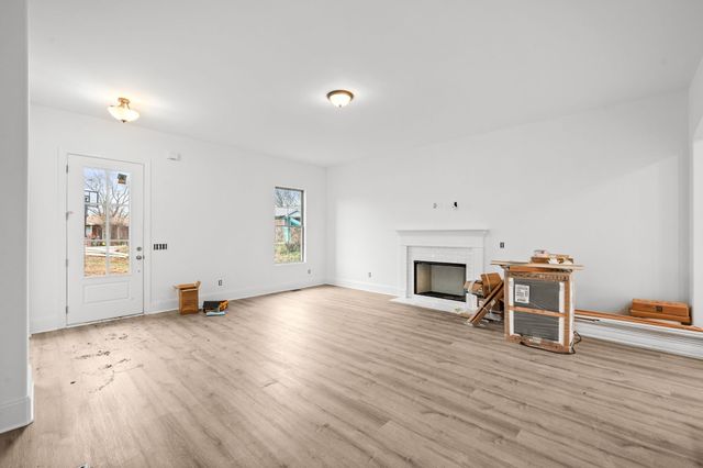 701 Harpeth Knoll Ct, Nashville, TN 37221